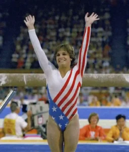 Mary Lou Retton: A Teenage Sensation